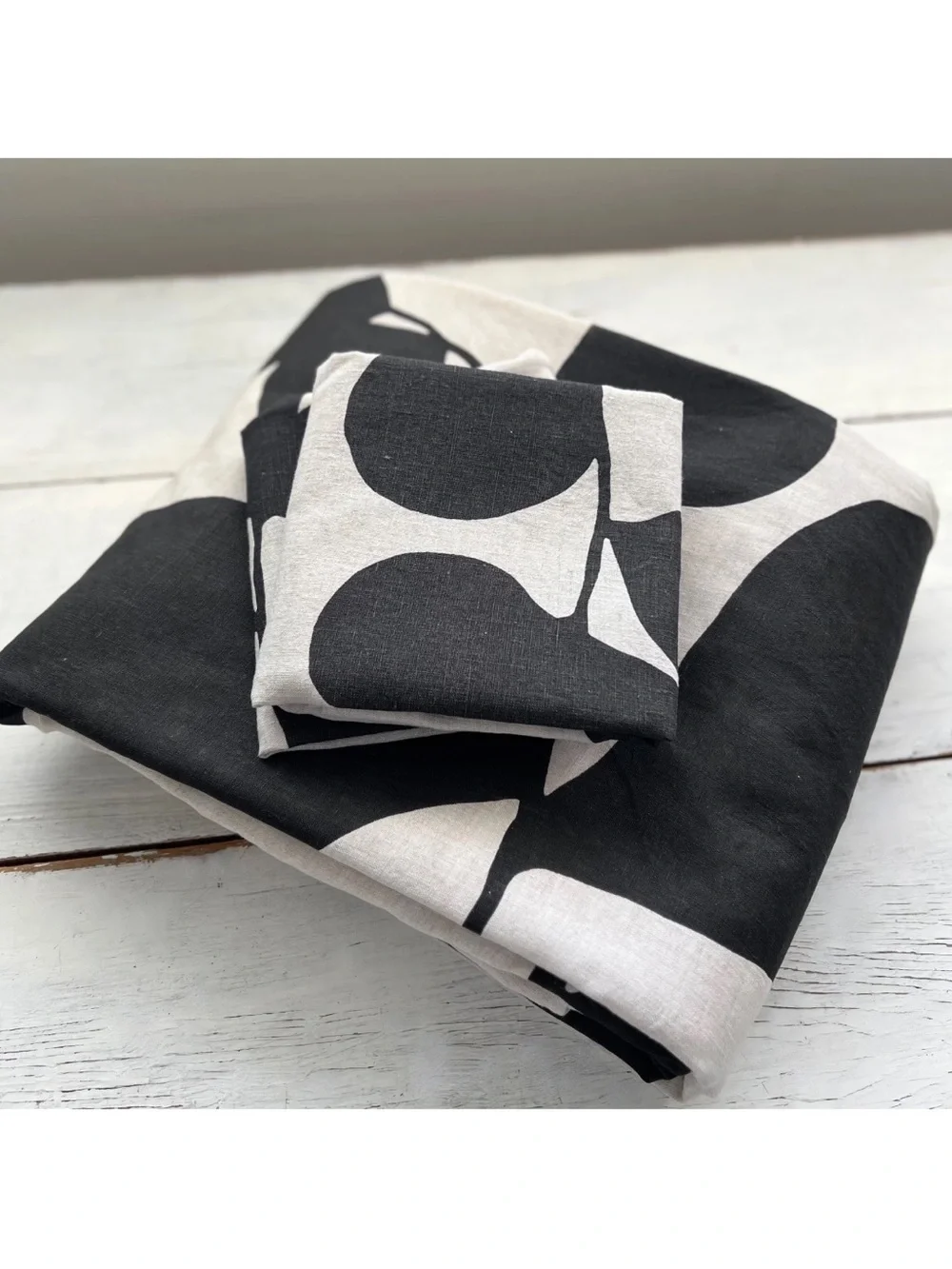 CRATE & BARREL Full/Queen Duvet Cover & 2 Std. Shams Flax Linen Botanical Black